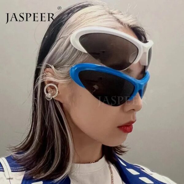 Vintage Cat Eye Oversized Outdoor Sunglasses - Image 5